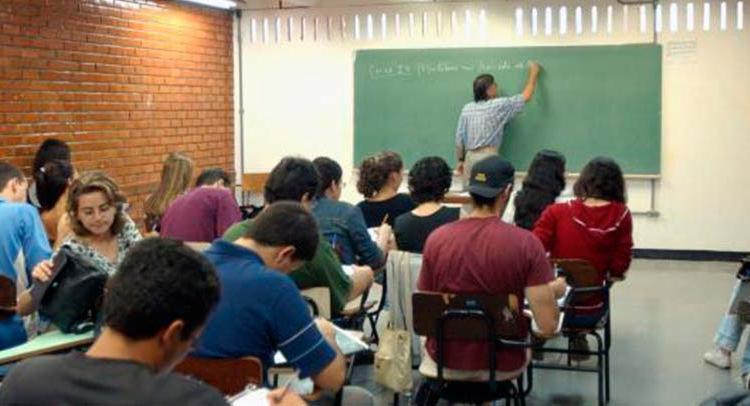 Pesquisa aponta que há desigualdade entre os estados em relação à educação - Foto: Arquivo | Agência Brasil Pesquisa aponta que há desigualdade entre os estados em relação à educação - Foto: Arquivo | Agência Brasil