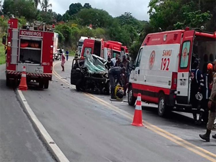 Acidente ocorreu na manhã desta quarta, 26, na BR-101 - Foto: Reprodução | Blog Voz da Bahia