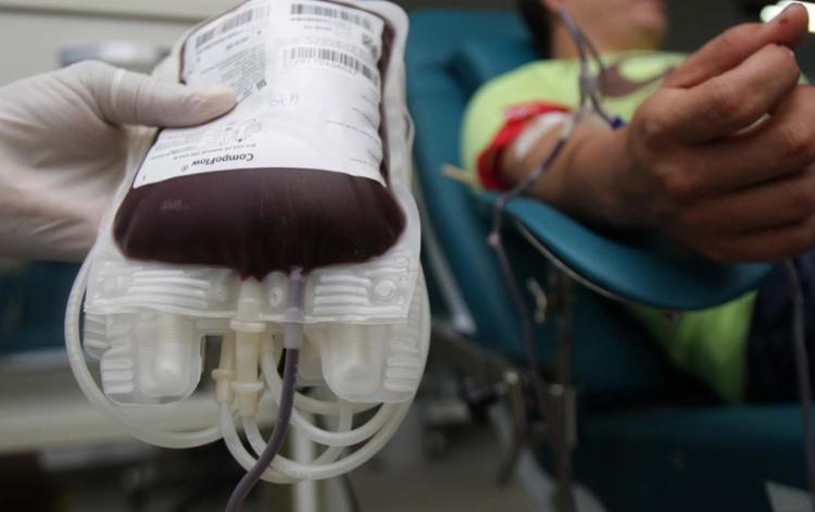O estoque de bolsas de sangue da Fundação Hemoba precisa de reforço para o feriado da Semana Santa - Foto: Joá Souza | Ag. A TARDE