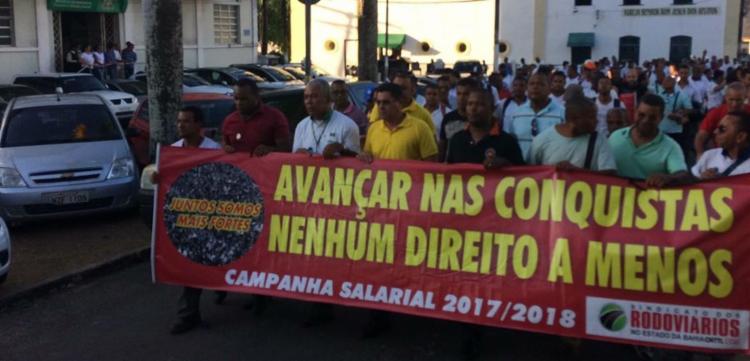 Impasse durante a negociação com patrões levou categoria a aprovar estado de greve - Foto: Anderson Sotero | Ag. A TARDE | 11.05.2017