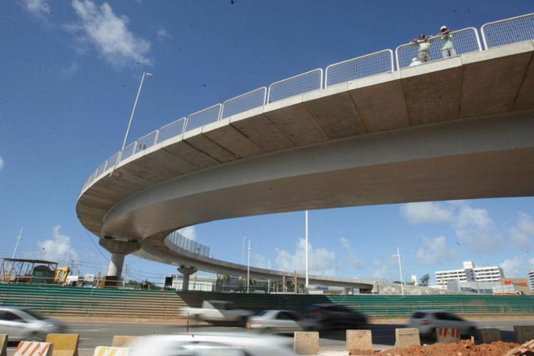 Viaduto permite o retorno no sentido aeroporto-Centro - Foto: Xando Pereira | Ag. A TARDE
