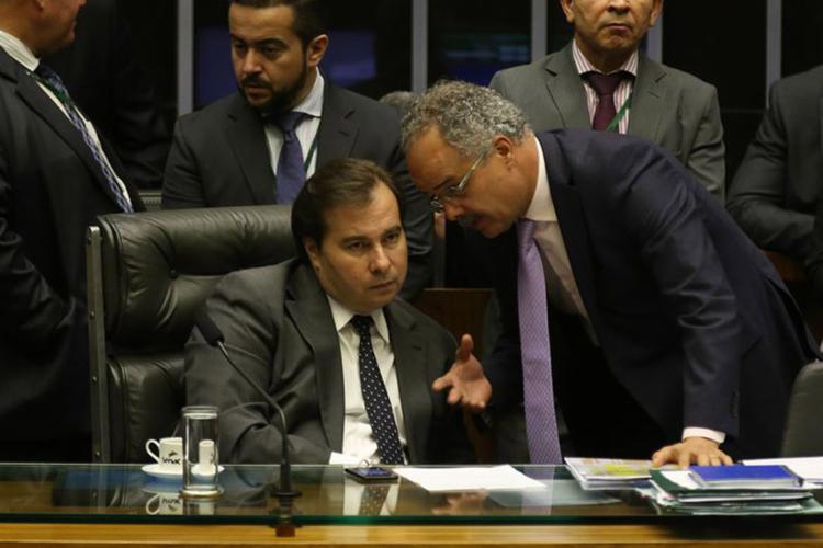 Resultado de imagem para BRASIL: SEM QUÓRUM, MAIA ENCERRA SESSÃO SEM VOTAR REFORMA