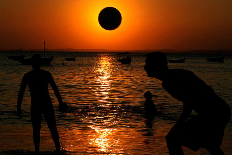 Este é o sexto ano consecutivo que a Bahia não adere ao horário de verão - Foto: Lúcio Távora | Ag. A Tarde | 03.10.2011