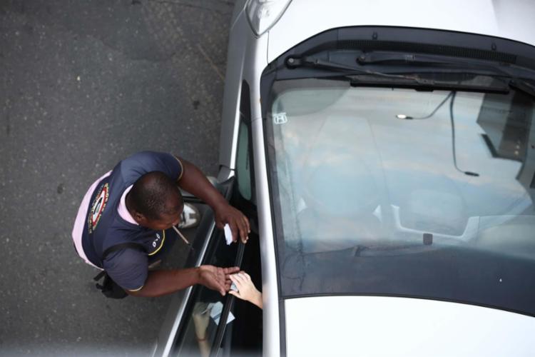 A medida está distribuída entre seis ruas no bairro da Praia do Flamengo | Foto: Joá Souza | Ag. A TARDE - Foto: Joá Souza | Ag. A TARDE A medida está distribuída entre seis ruas no bairro da Praia do Flamengo | Foto: Joá Souza | Ag. A TARDE - Foto: Joá Souza | Ag. A TARDE