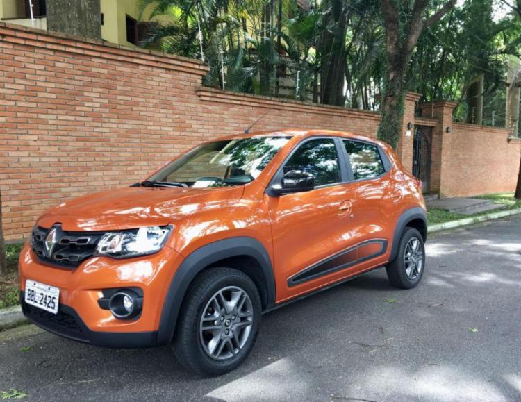 Mesmo com poréns, pequeno Renault é o mais equipado para orçamentos de até R$ 40 mil - Foto: Marco Antônio Jr. / A TARDE SP