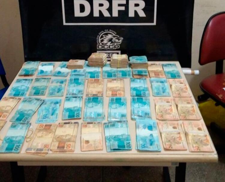 Pol&iacute;cia recuperou R$ 69 mil dos R$ 97 mil roubados - Foto: Divulga&ccedil;&atilde;o | SSP