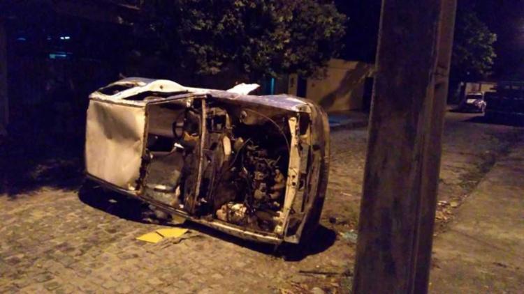 O ve&iacute;culo sucateado j&aacute; foi retirado - Foto: Divulga&ccedil;&atilde;o | Pol&iacute;cia Militar