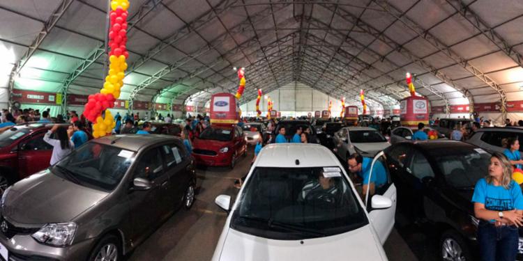 Feirão promete vender carros zero com preço de 2017