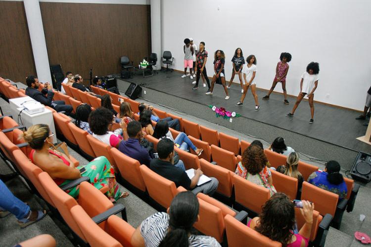 O evento contou com apresentações culturais e artísticas - Foto: Luciano da Matta l Ag. A TARDE O evento contou com apresentações culturais e artísticas - Foto: Luciano da Matta l Ag. A TARDE