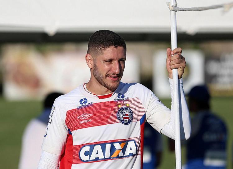 Dono da camisa 10 do Tricolor, o meia Zé Rafael tem a confiança do time - Foto: Felipe Oliveira l EC Bahia Dono da camisa 10 do Tricolor, o meia Zé Rafael tem a confiança do time - Foto: Felipe Oliveira l EC Bahia