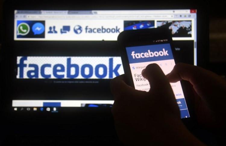  Facebook bloqueou cerca de 1.3 bilhão de contas falsas entre março and outubro do ano passado - Photo: NORBERTO DUARTE / AFP "title =" Facebook bloqueou cerca de 1.3 bilhão de contas falsas entre março and outubro do ano passado - Photo: NORBERTO DUARTE / AFP "/> 
 
<figcaption> Facebook bloqueou cerca de 1.3 bilhão de contas falsas entre março and outubro do ano passado </figcaption></figure>
</div>
<p> Facebook anunciador quarta feira, 19, que prepara uma" sala de guerra "After a brief visit, after the San Francisco government, Estados Unidos said," Tempo Real "is an issue that is based on the need for manipulations as well as Brazil. </p>
<p>" Estamos preparatory for war room 'em Menlo Park ( like San Francisco) as well as Brazilian and Estados Unidos ", these Samidh Chakrabarti, responded to the" poorly-compromised "teleconferencio dedicada, and Facebook was responsible for the manipulation of policies for publications to the public." Servirá como about cen believe the comrades of poems tomar decisões tempo real ", acrescentou. </p>
<p> Criticado por muitos nos últimos 2 points to combat as campanhas the desinformação, especialmente durante asele para presidente dos EUA em 2016, Facebook contemporário continuo melhorar e Ampliar suas iniciativas neste sentido. </p>
<p> A "sala de guerra" deverá estar operacional para ação da Brasil, cujo primeiro turno acontece no di 7 de outubro. As a result of the mandate of Estados Unidos estão previstas para 6 de novembro. </p>
<p> A "sala de guerra" is an all-in-one conducive to Facebook and combats us esquemas destinados a confonden eleitores, quando a plataforma se para para uma enxurrada de Mentions and Campaigns, the Difference to the Director of Social Affairs. </p>
<p> Segundo President of Grupo, Mark Zuckerberg, Facebook is responsible for combating and managing the manipulative and plagiarism of influenza sufferers and recent frustration of the campanha </p>
<p> "Identificamos e eliminamos contas falsas antes dele eleições na França, Alemanha, Alabama (EUA), México e Brasil," these Zuckerberg na semana pasada. </p>
<p> "Conseguimos encontrar e impedir campanhas externas de ingerêcia a partir da russia e Irã que pretendiam interferir nos Estados Unidos, Reino Unido, Oriente Médio e outros lugares, assim como Grupos no México e Brasil ativos no proprio país. "</p>
<p> Com a aña de programa de inteligência artificial, Facebook bloqueou cerca de 1.3 bilhão contas falsas entre março e outubro do ano pasado, segundo a propriria rede social. 19659011] <! – Pontamedia Comments Tag //</p>
<div id=