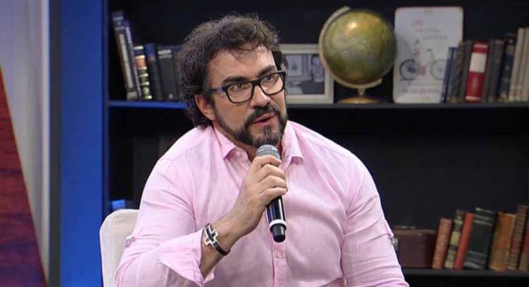 O Padre Fábio de Melo enfrenta sÃndrome de pânico, distúrbio que ele descobriu em 2017 - Foto: Reprodução | RedeTV