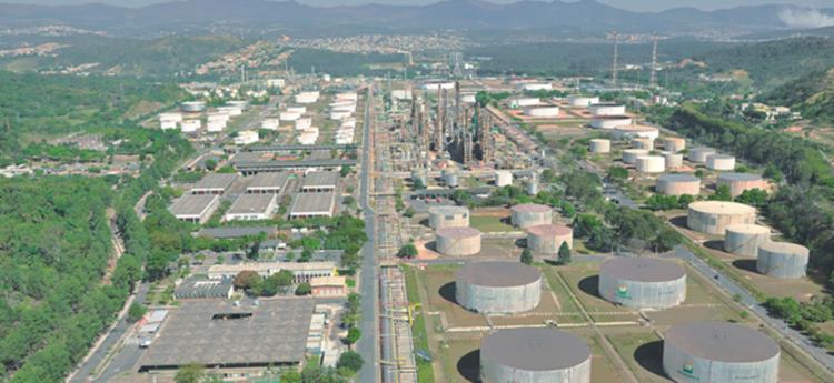 Resultado de imagem para LÃder de esquema de furto de gasolina de refinaria de Minas Gerais é preso na Bahia