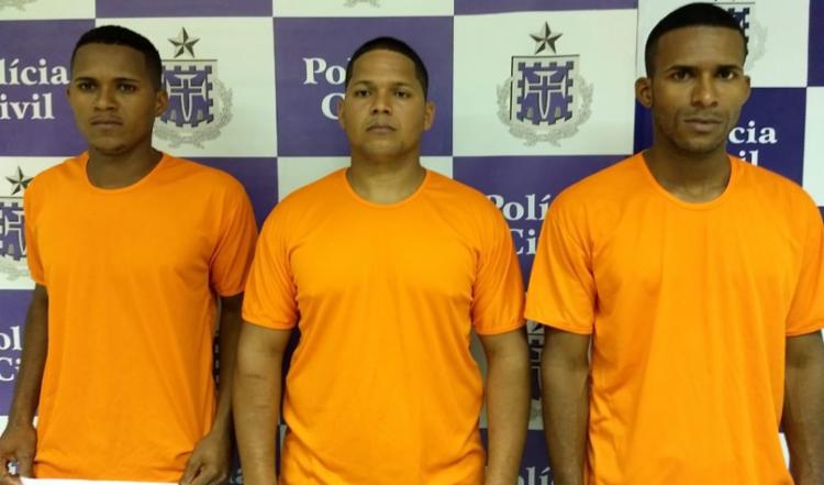 Os três irmãos, LuÃs Carlos, Alan e Carlos LuÃs Menezes, se entregaram a polÃcia na quarta-feira, 14. - Foto: Divulgação | SSP-BA