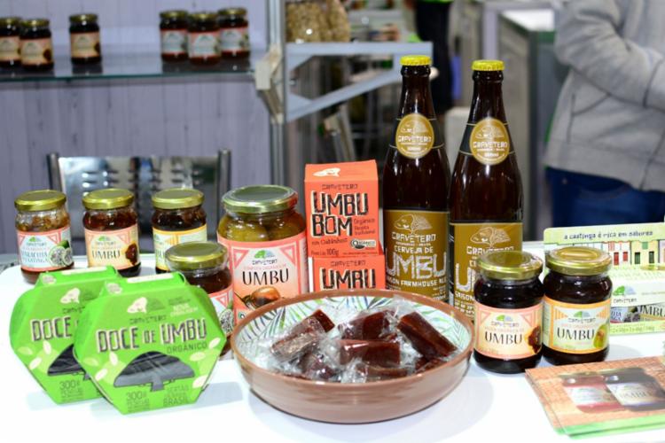 Os produtos à base de umbu (compota, doces, geleia, ‘nego bom’ e cerveja) podem ser encontrados em lojas de diversos municípios da Bahia e de outros Estados do Nordeste, além de Minas Gerais, São Paulo, Brasília e Rio de Janeiro