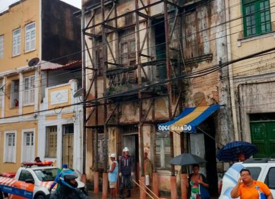 Telhado de casarão desaba no Centro Histórico de Salvador | Divulgação | CBMBA