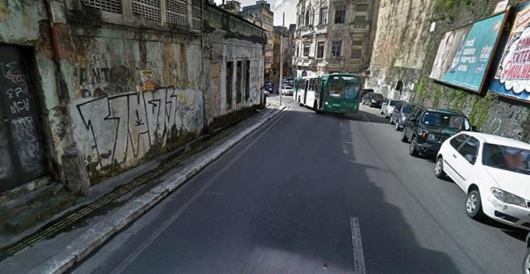 Desabamento que causou a interdição da via aconteceu no último dia 18 | Foto: Reprodução | Google Maps - Foto: Reprodução | Google Maps Desabamento que causou a interdição da via aconteceu no último dia 18 | Foto: Reprodução | Google Maps - Foto: Reprodução | Google Maps