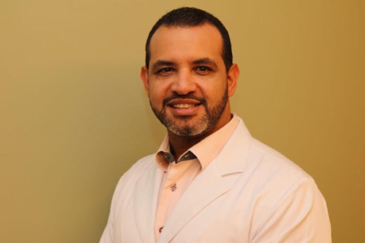 Dr. Fábio Costa