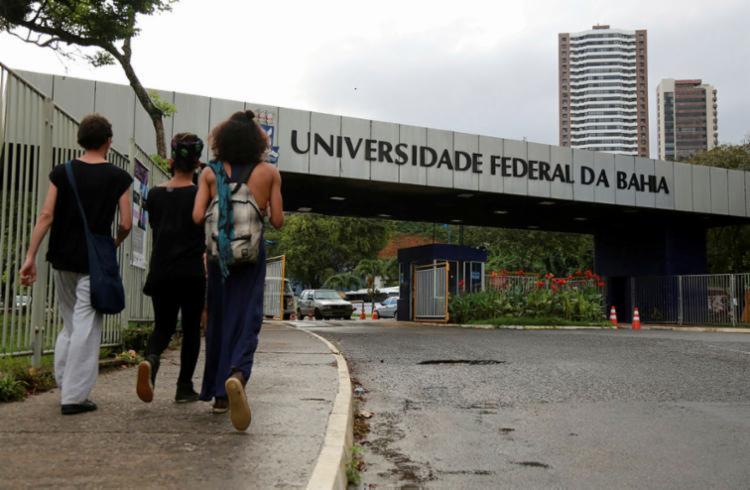 MEC ainda não havia esclarecido detalhes sobre o bloqueio dos recursos - Foto: Joá Souza | Ag. A TARDE MEC ainda não havia esclarecido detalhes sobre o bloqueio dos recursos - Foto: Joá Souza | Ag. A TARDE