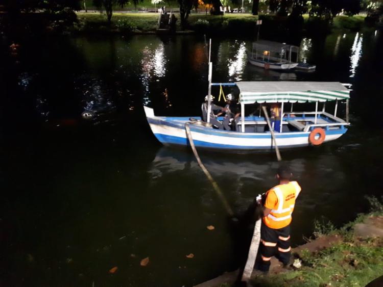 Motorista de 72 anos foi salvo por populares - Foto: Divulgação | SSP Motorista de 72 anos foi salvo por populares - Foto: Divulgação | SSP