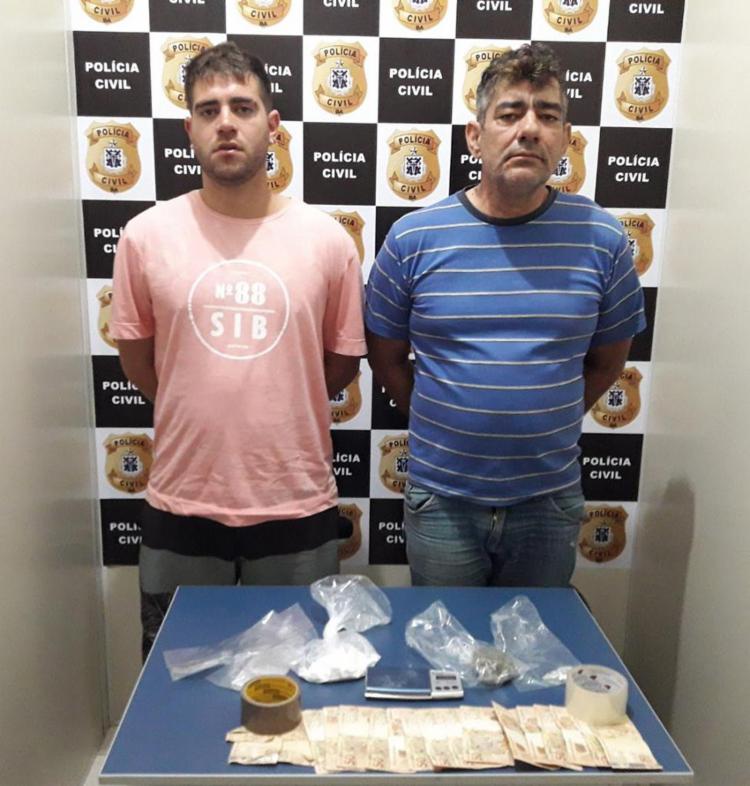 Pai e filho foram autuados em flagrante por tráfico e associação para o tráfico - Foto: Divulgação | PolÃcia Civil