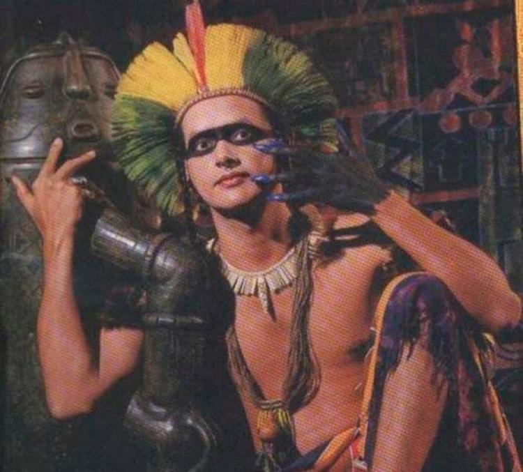 Resultado de imagem para Ex-guitarrista do Chiclete com Banana, Cacik Jonne é enterrado em Salvador