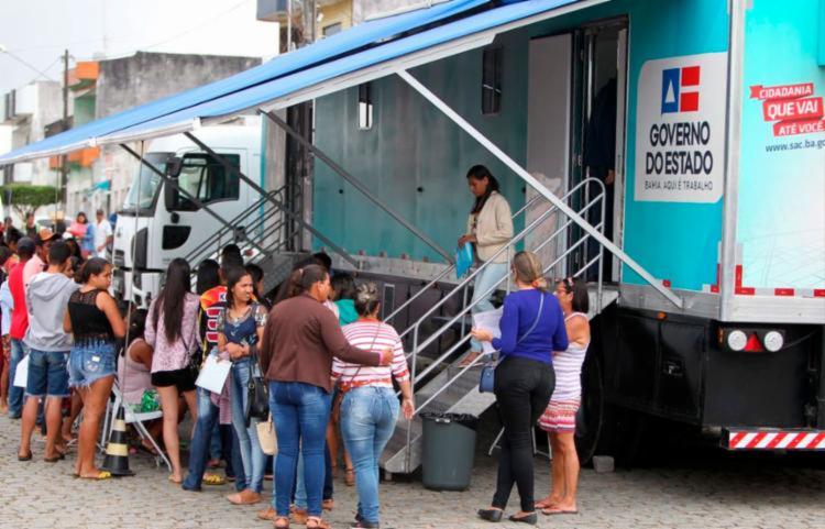 O serviÃ§o oferece atendimentos de saÃºde e cidadania Ã  populaÃ§Ã£o - Foto: Eloi CorrÃªa_GOVBA