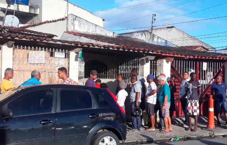 Homem é morto a tiros dentro de oficina em Feira de Santana