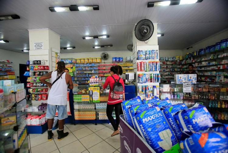 Segundo pesquisa do Conselho de Farmácia, os relaxantes musculares são o terceiro tipo de medicamento mais usado por conta própria - Foto: Margarida Neide I Ag. A TARDE Segundo pesquisa do Conselho de Farmácia, os relaxantes musculares são o terceiro tipo de medicamento mais usado por conta própria - Foto: Margarida Neide I Ag. A TARDE