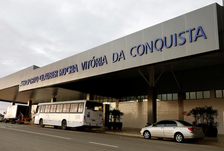 Desde a inauguraÃ§Ã£o do novo aeroporto Glauber Rocha, voos em aeronaves maiores partem de VitÃ³ria da Conquista - Foto: Adilton Venegeroles | Ag. A Tarde