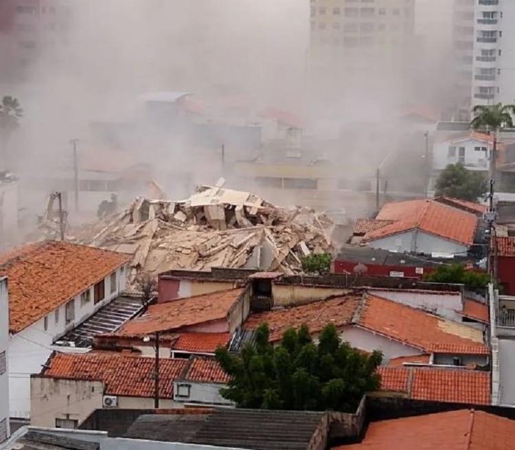 Quatro pessoas já foram resgatadas; uma delas, sem vida - Foto: Coronel Nijair | Corpo de Bombeiros