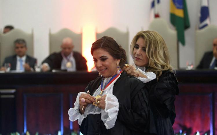 Nova presidente do TRT-BA toma posse
