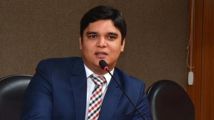 Parlamentar do PL apresentou quatro emendas à PEC e opinou pela aprovação do texto | Foto: Agência ALBA | Divulgação - Foto: Agência ALBA | Divulgação
