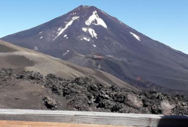 Subida à Cratera Navidad, formada a partir de erupção vulcânica | Foto: Thaís Seixas | Ag. A TARDE