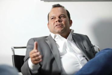 Presidente da CMS antecipa primeira parcela do 13º salário dos servidores | Raul Spinassé | Ag. A TARDE