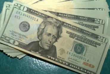 Dólar tem primeira queda depois de 12 dias de alta | 