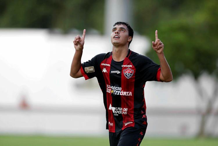 Alisson Farias foi o responsável por decretar a goleada do Rubro-Negro