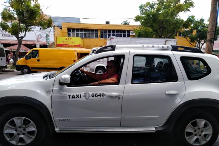Maria José é motorista profissional há 38 anos