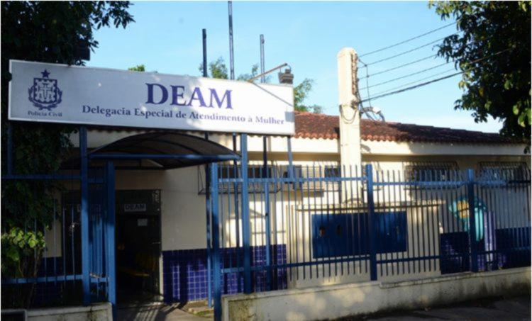 Equipes da Deam/Periperi cumpriram os mandados de prisão após as vítimas denunciarem os ex-companheiros | Foto: Reprodução - Foto: Reprodução Equipes da Deam/Periperi cumpriram os mandados de prisão após as vítimas denunciarem os ex-companheiros | Foto: Reprodução - Foto: Reprodução
