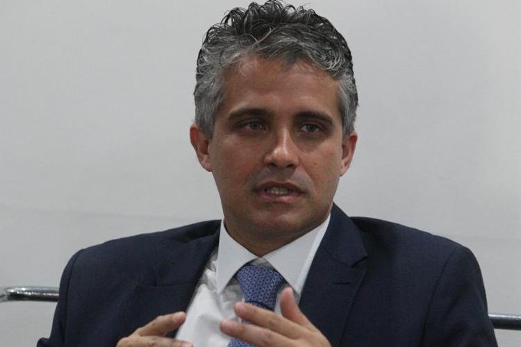 Na entrevista, Fabrício Castro falou da reivindicação de pagamento do Estado aos advogados dativos, que atuam como defensores públicos | Foto: Luciano da Matta | Ag. A TARDE - Foto: Luciano da Matta | Ag. A TARDE Na entrevista, Fabrício Castro falou da reivindicação de pagamento do Estado aos advogados dativos, que atuam como defensores públicos | Foto: Luciano da Matta | Ag. A TARDE - Foto: Luciano da Matta | Ag. A TARDE