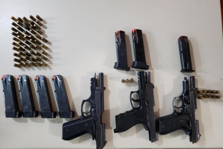 Segundo o MP, o policial militar estaria negociando pistolas da corporação | Foto: Divulgação | SSP-BA - Foto: Divulgação | SSP-BA Segundo o MP, o policial militar estaria negociando pistolas da corporação | Foto: Divulgação | SSP-BA - Foto: Divulgação | SSP-BA