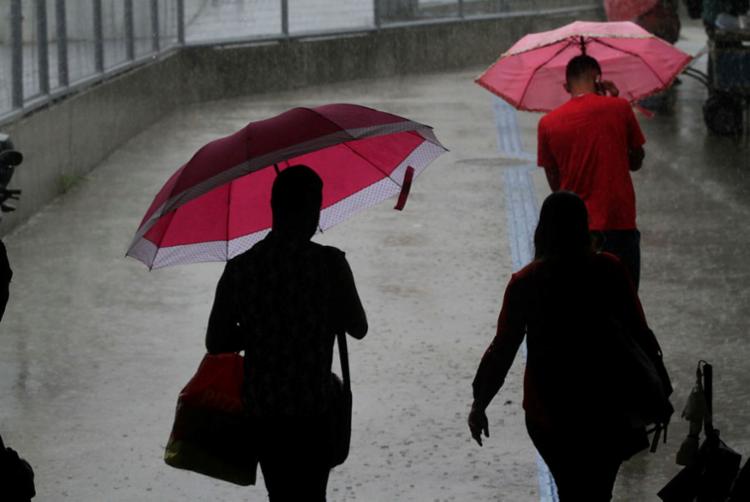 A temperatura mínima na capital pode variar de 19 a 22 graus no período | Foto: Rafael Martins | Ag. A TARDE - Foto: Rafael Martins | Ag. A TARDE A temperatura mínima na capital pode variar de 19 a 22 graus no período | Foto: Rafael Martins | Ag. A TARDE - Foto: Rafael Martins | Ag. A TARDE