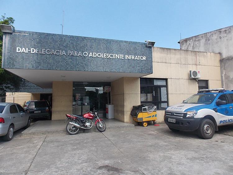 O adolescente está à disposição da Promotoria da infância e da juventude do Ministério Público da Bahia | Foto: Reprodução - Foto: Reprodução O adolescente está à disposição da Promotoria da infância e da juventude do Ministério Público da Bahia | Foto: Reprodução - Foto: Reprodução
