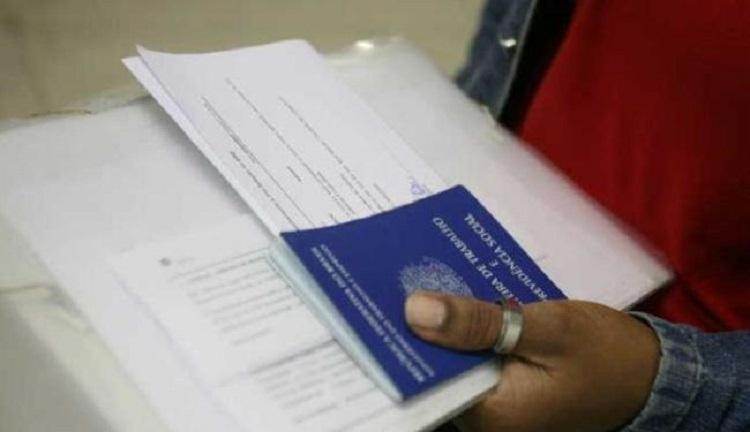 Número de pessoas desocupadas na Bahia chegou a 1,078 milhão | Foto: 1,078 milhão. - Foto: Erik Salles | Ag. A TARDE | Arquivo Número de pessoas desocupadas na Bahia chegou a 1,078 milhão | Foto: 1,078 milhão. - Foto: Erik Salles | Ag. A TARDE | Arquivo
