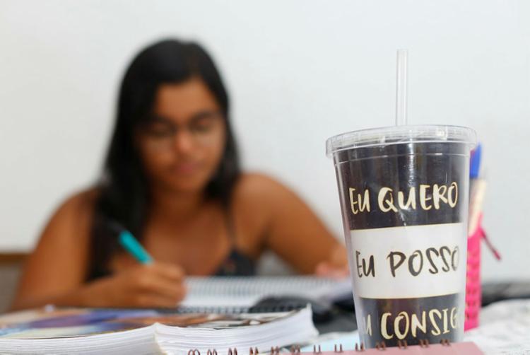 Em 2019, 704 mil alunos de 15 a 17 anos frequentavam a escola | Foto: Rafael Martins | Ag. A TARDE - Foto: Rafael Martins | Ag. A TARDE Em 2019, 704 mil alunos de 15 a 17 anos frequentavam a escola | Foto: Rafael Martins | Ag. A TARDE - Foto: Rafael Martins | Ag. A TARDE