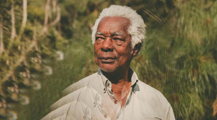 Mateus Aleluia lança novo disco e é tema de documentário