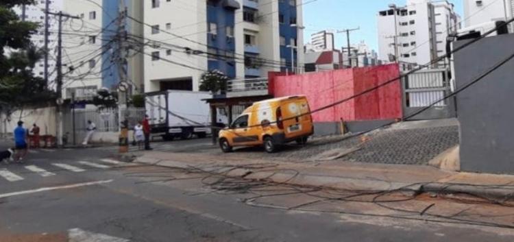 O reservatório, que tombou no fim da manhã da sexta-feira, 18, foi removido na manhã deste sábado, 19 | Foto: Divulgação | Codesal - Foto: Foto: Divulgação | Codesal O reservatório, que tombou no fim da manhã da sexta-feira, 18, foi removido na manhã deste sábado, 19 | Foto: Divulgação | Codesal - Foto: Foto: Divulgação | Codesal