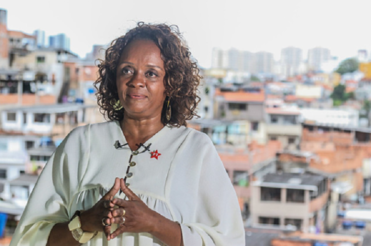 Pré-candidata petista demonstra confiança | Foto: Mila Cordeiro | Divulgação - Foto: Mila Cordeiro | Divulgação Pré-candidata petista demonstra confiança | Foto: Mila Cordeiro | Divulgação - Foto: Mila Cordeiro | Divulgação