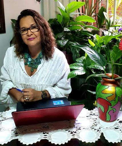 Sob a liderança da secretária Nilmecy Gonçalves, a pasta municipal da Educação é acusada de pelo gasto excessivo de R$ 222 mil com serviços gráficos, em quatro meses