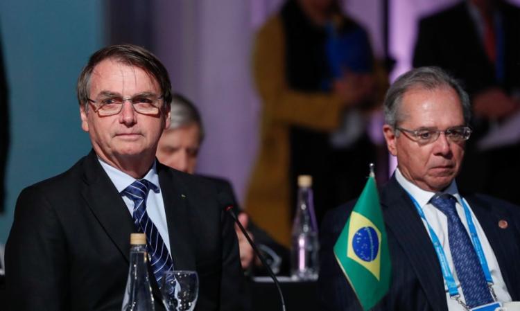 O presidente Jair Bolsonaro e o ministro Paulo Guedes: reforma entregue ao Congresso - Foto: Divulgação | Agência Brasil